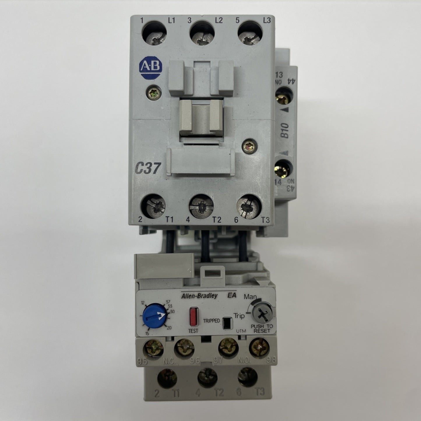 Allen-bradley 100-C37*00 Ser. B Contactor With 193-EA1HC Ser. B Overload Relay
