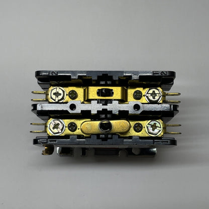 GE CR353CA3AH1 Definite Purpose Contactor 20 A 1-Pole 24 V Coil