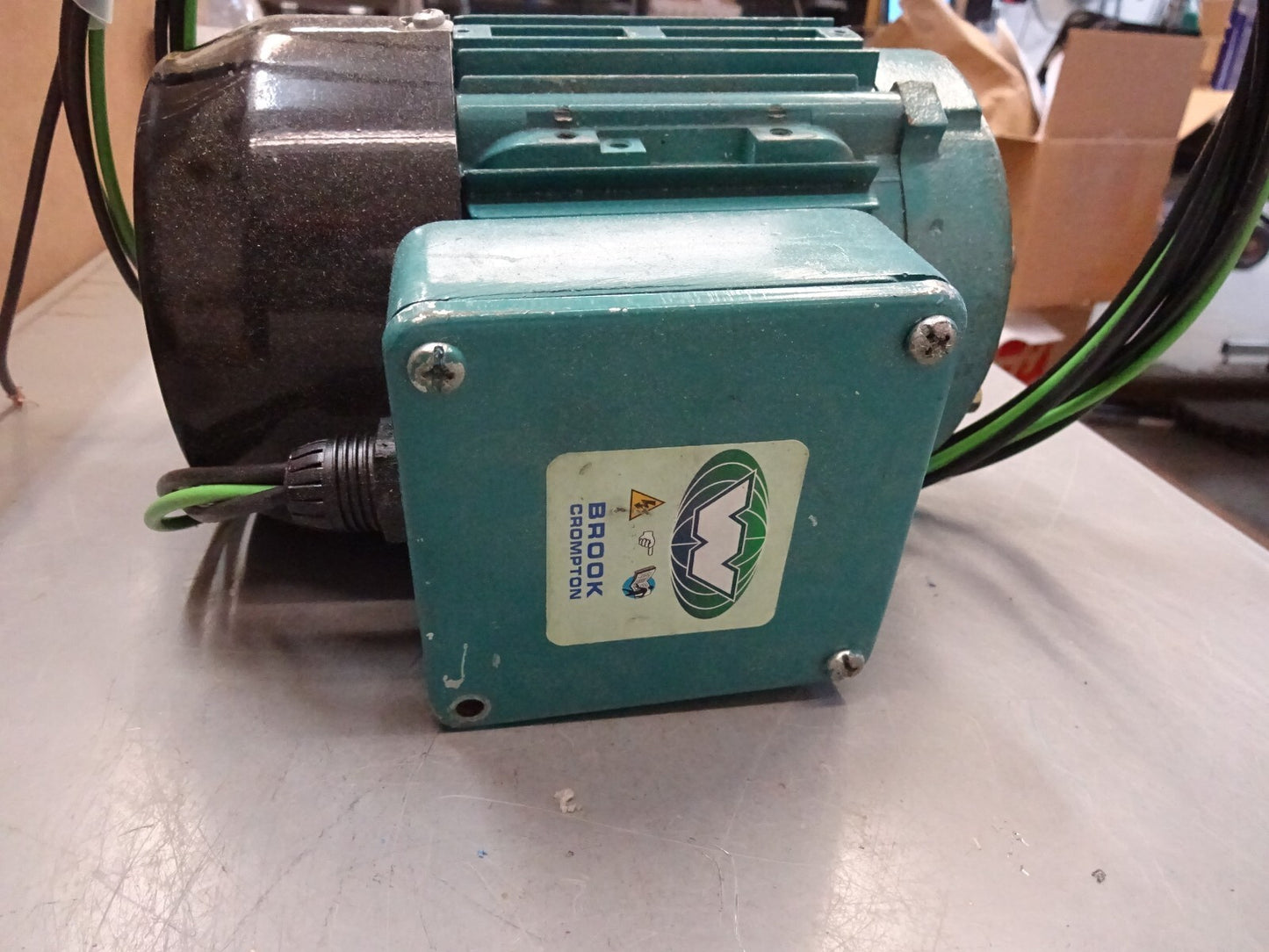 BROOK CROMPTON WA4M.33-2C / AC MOTOR W-DA71SJ FRAME / 0.33HP 3PH 230/460V 60HZ