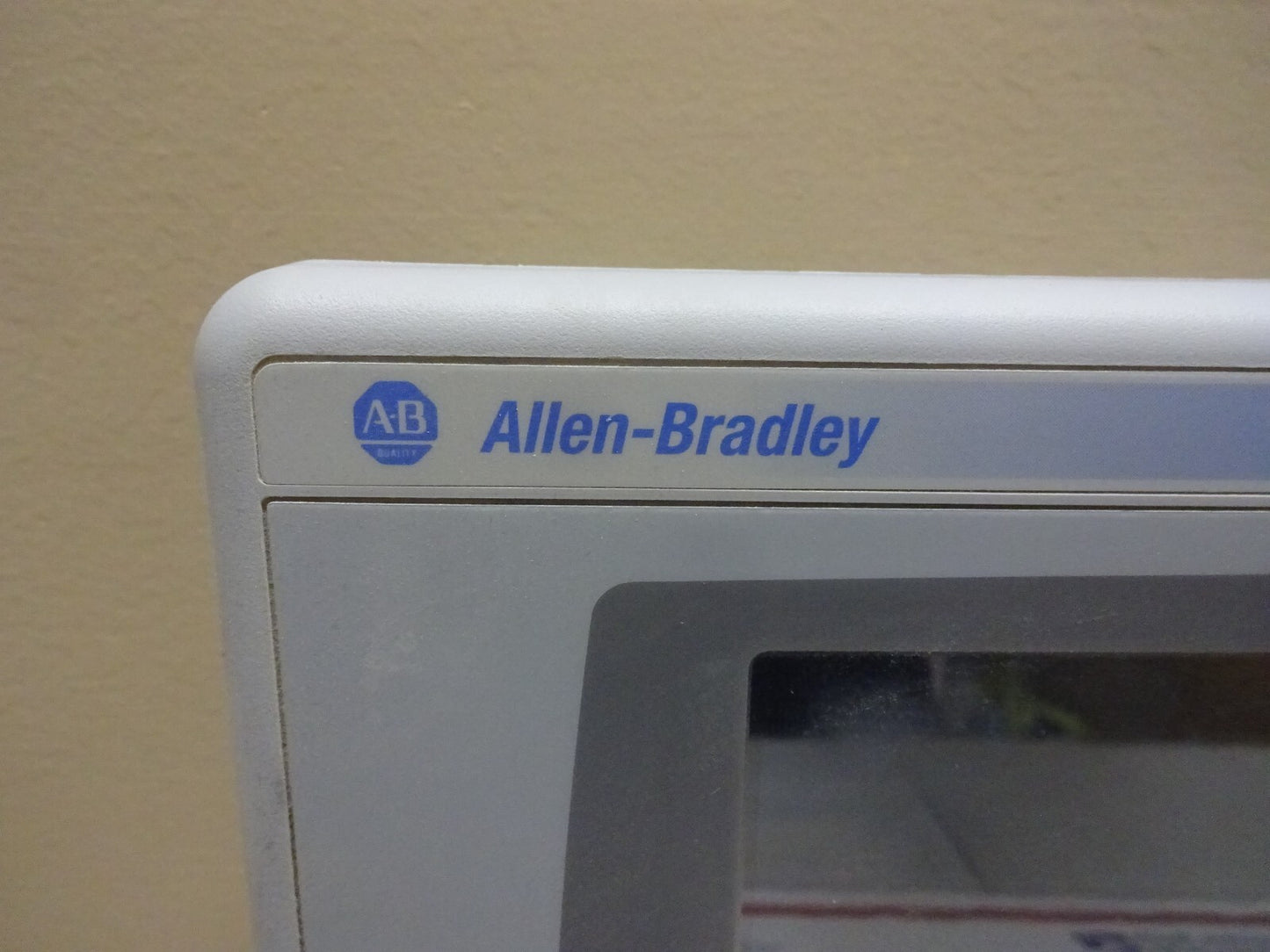 ALLEN BRADLEY 2711P-T10C4D1 PANELVIEW 1000 PLUS 2711P-RDT10C 2711P-RP1 / TESTED