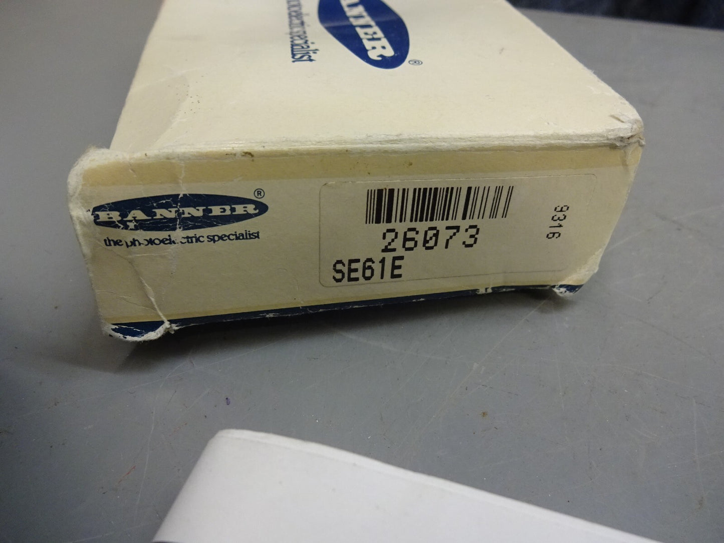 BANNER ENGINEERING 26073 / SE61E / ECONO-BEAM SENSOR / NEW