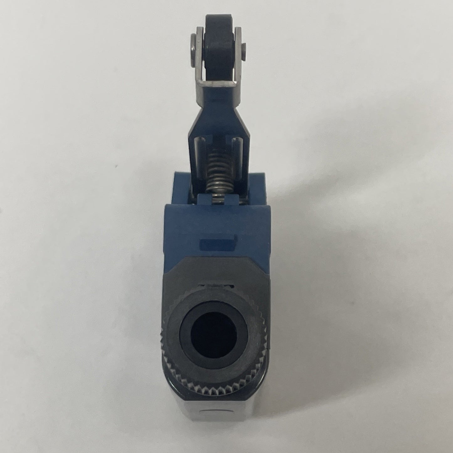 NAIS HL LIMIT SWITCH AZH1221 ROLLER LEVER LIMIT SWITCH  0.1A 30V DC