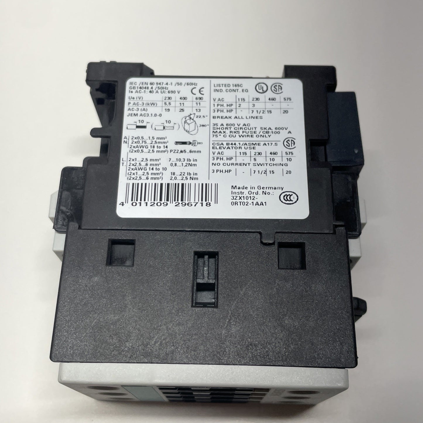Siemens SIRIUS 3RT1026-1A 3-phase 3-pole Contactor 40A 690V 3ZX1012-0RT02-1AA1
