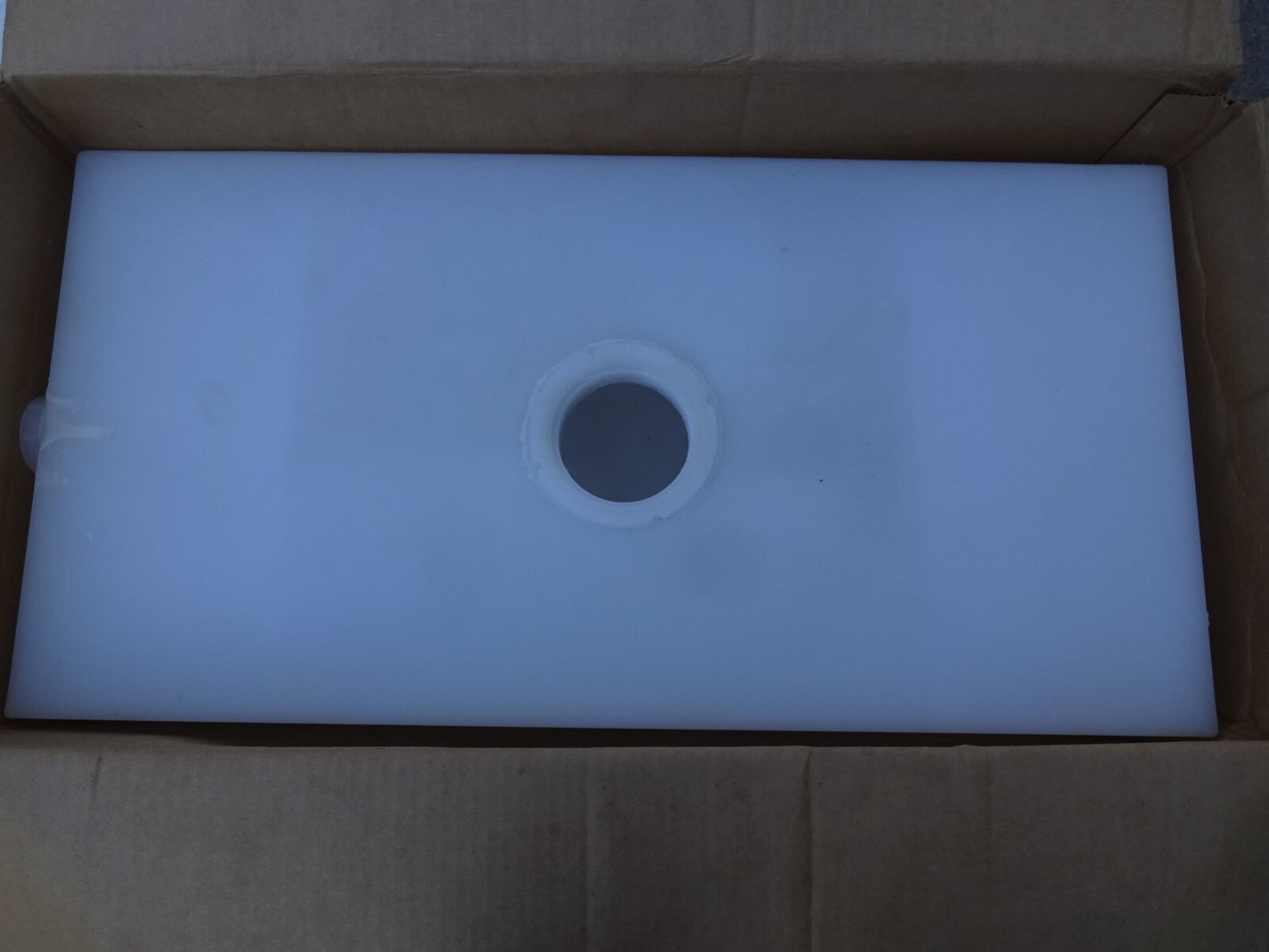 SEALAND DOMETIC 4020 / 316L/02000 / 20 GALLON HOLDING TANK / NEW