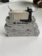 ALLEN BRADLEY 700-HLT12 TERMINAL BLOCK WITH 700-TBR2110 RELAY / SERIES A