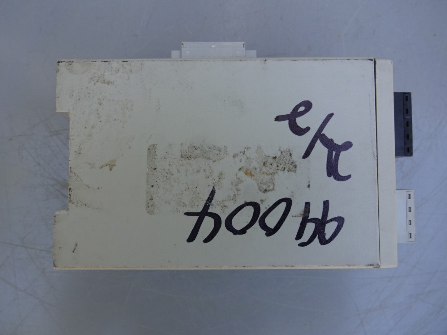 ALLEN BRADLEY 100-DNX42R / DEVICENET STARTER AUXILIARY 240 VAC 5A OUTPUT SER A