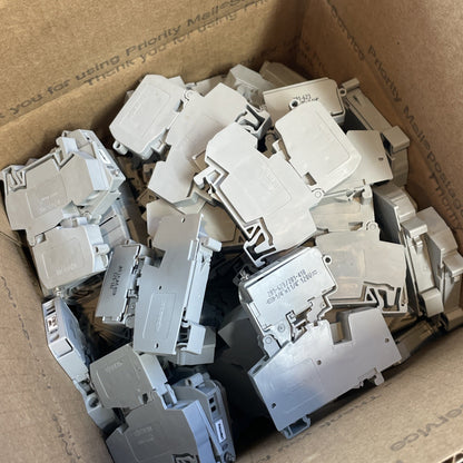 WAGO 281-623 2-Conductor Fuse Terminal Block, DIN Rail, ¼″ x 1¼″ Fuse, 800v 4mm