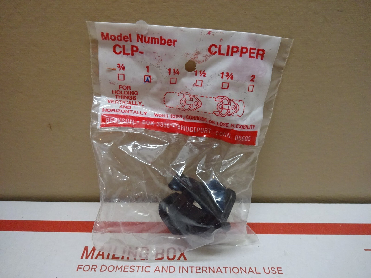 BECKSON CLIPPER CLP-1 / 1" HOLDING CLIPS HANG ITEMS HORIZONTAL OR VERTICAL / NEW