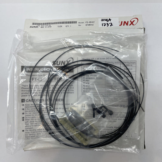 1pcs Brand New SUNX FD-WV42 photoelectricity sensor FDWV42 (0180-1232-00)