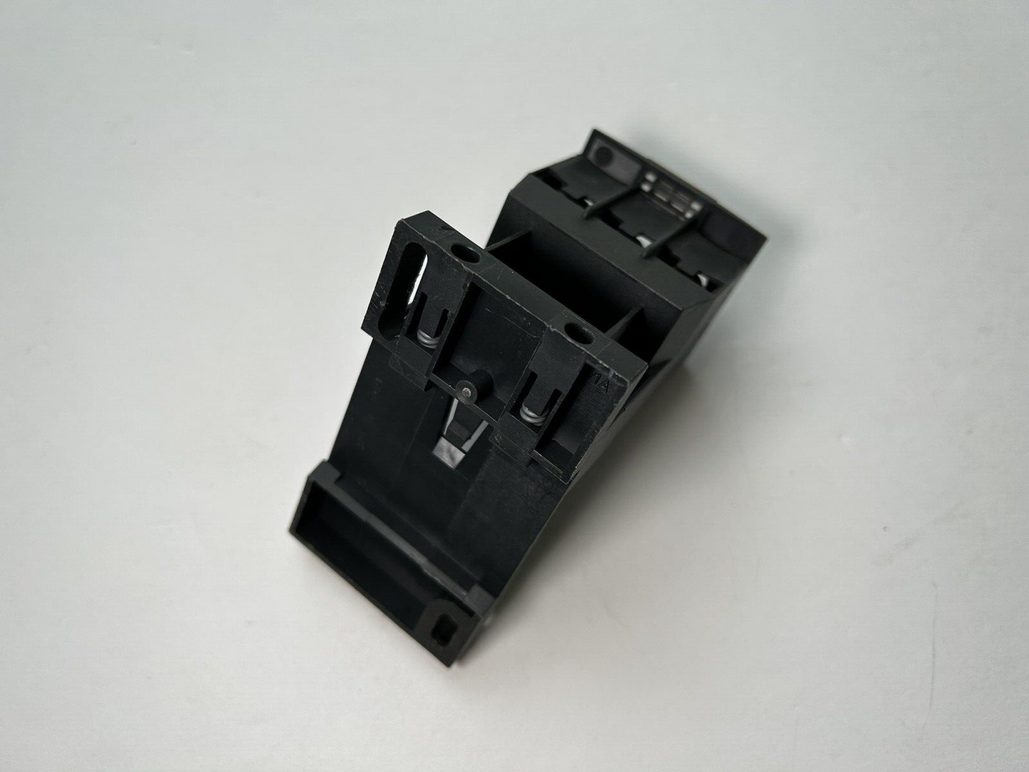 TELEMECANIQUE LAD7B106 / TERMINAL BLOCK EXCELLENT CONDITION