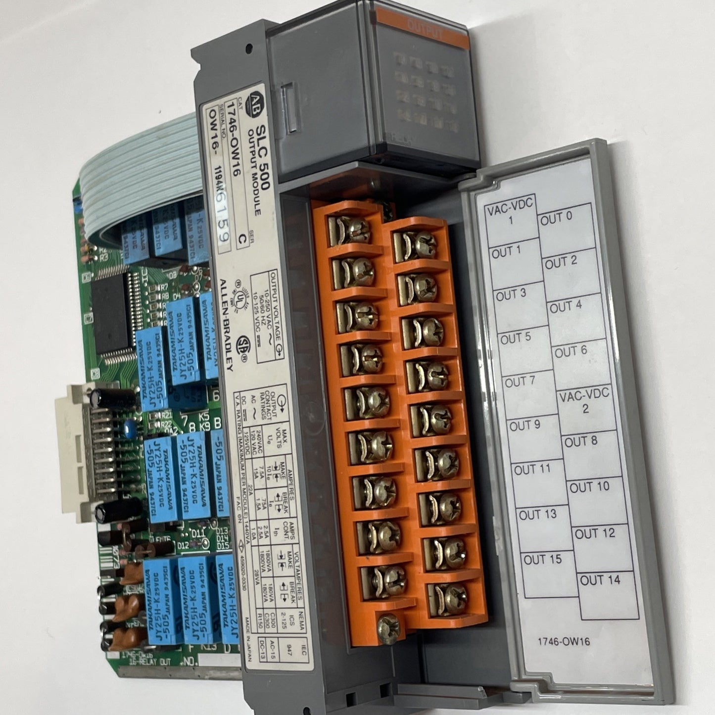 ALLEN BRADLEY 1746-OW16 SERIES C PLC MODULE