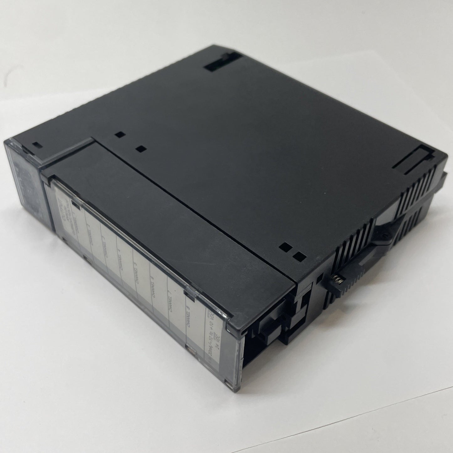 GE / Fanuc IC693ALG392B 8-Channel Analog Output Module