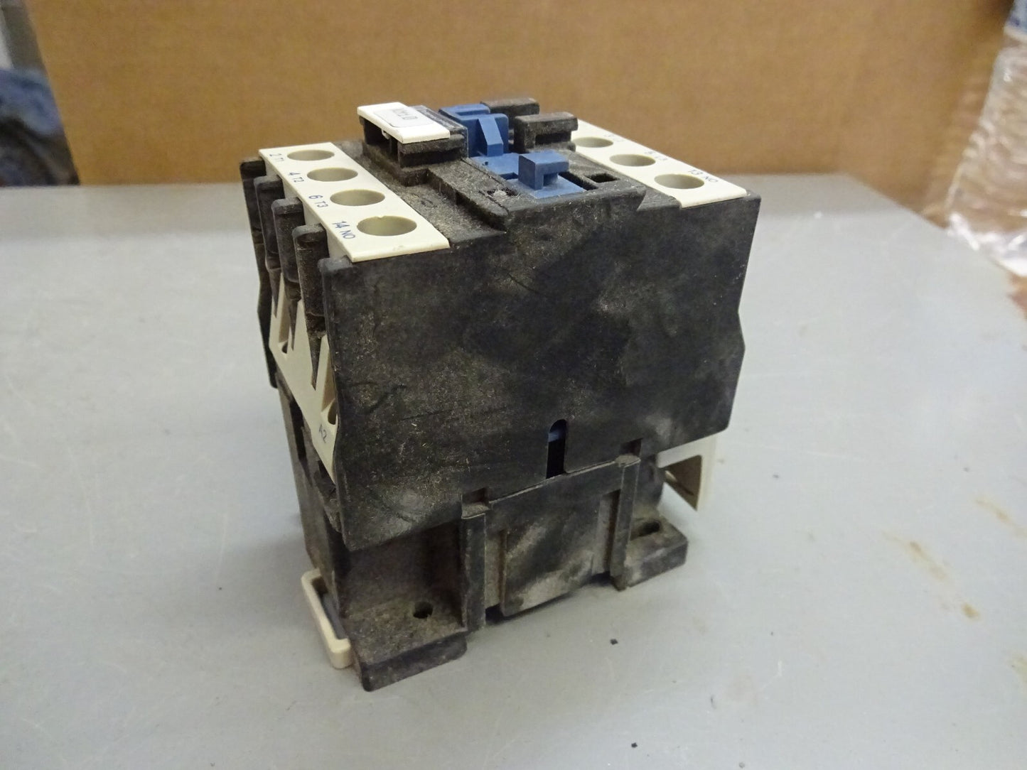 TELEMECANIQUE LC1 D2510 / LC1D2510 / 120V CONTACTOR