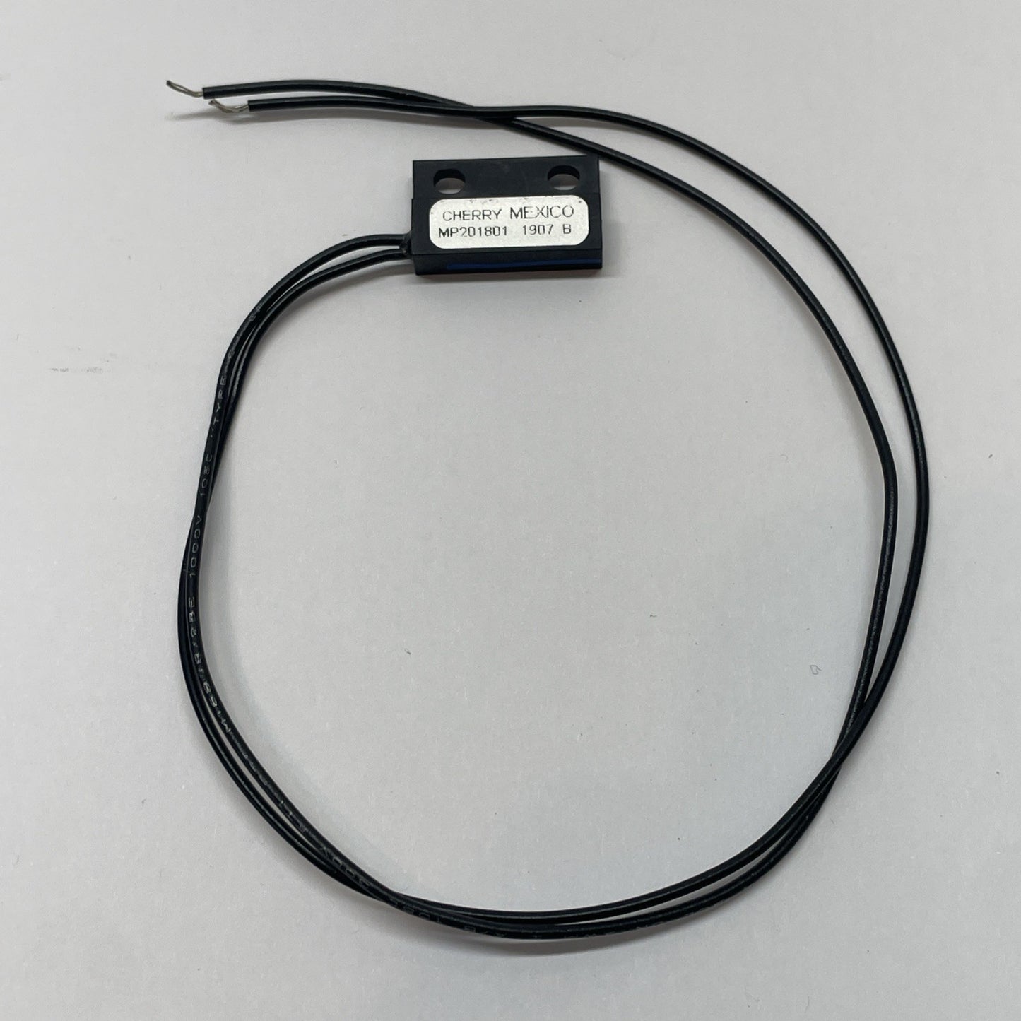 1PC ZF Electronics MP201801 Magnetic Proximity Sensor Reed Switch SPST-NO