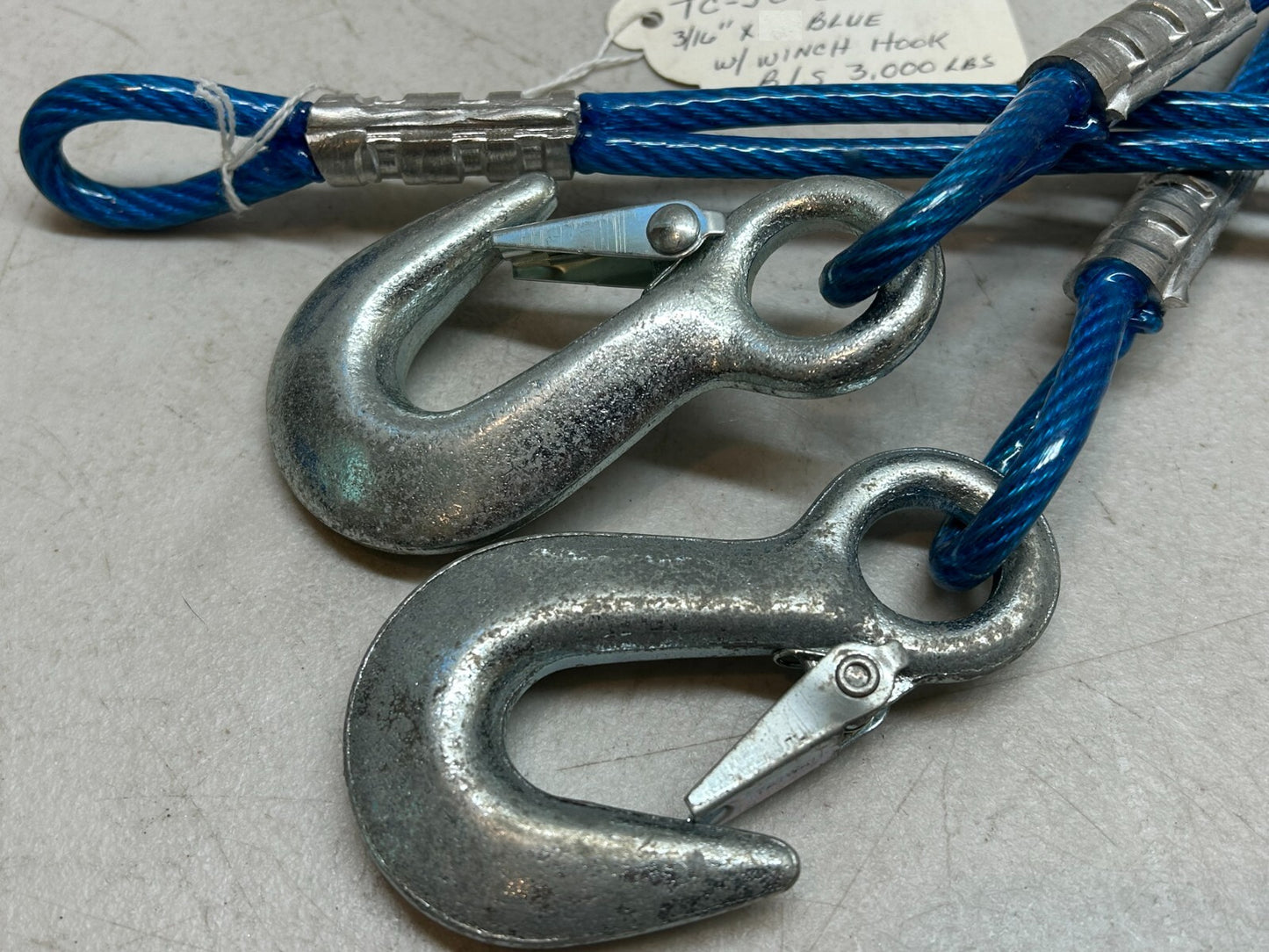 TRAILER SAFETY CABLE WITH WINCH HOOKS 3000 LBS 3/16 IN X 4 FT / NEW