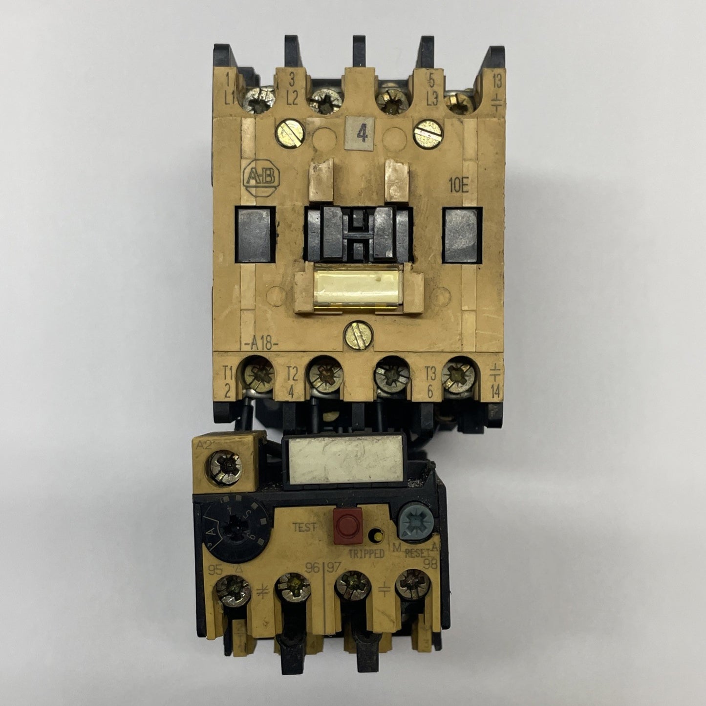 ALLEN BRADLEY 4.0-6.0 AMP MOTOR STARTER OVERLOAD 100-A18ND3 + 193-BSB 60