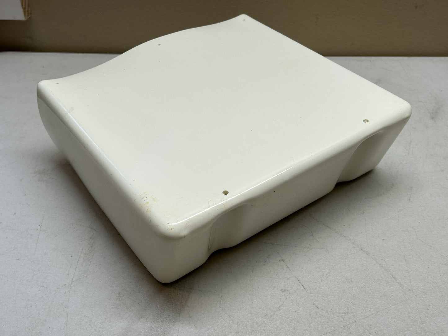 BECKSON HH-4 SOFT-MATE BINOCULARS HOLDER WHITE PVC 9" X 8.25" X 3" / NEW