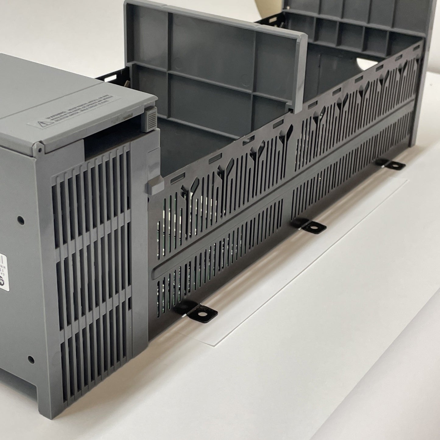 ALLEN BRADLEY 1746-A10 SER A 10 SLOT RACK W/ 1746-P2 SER C POWER SUPPLY