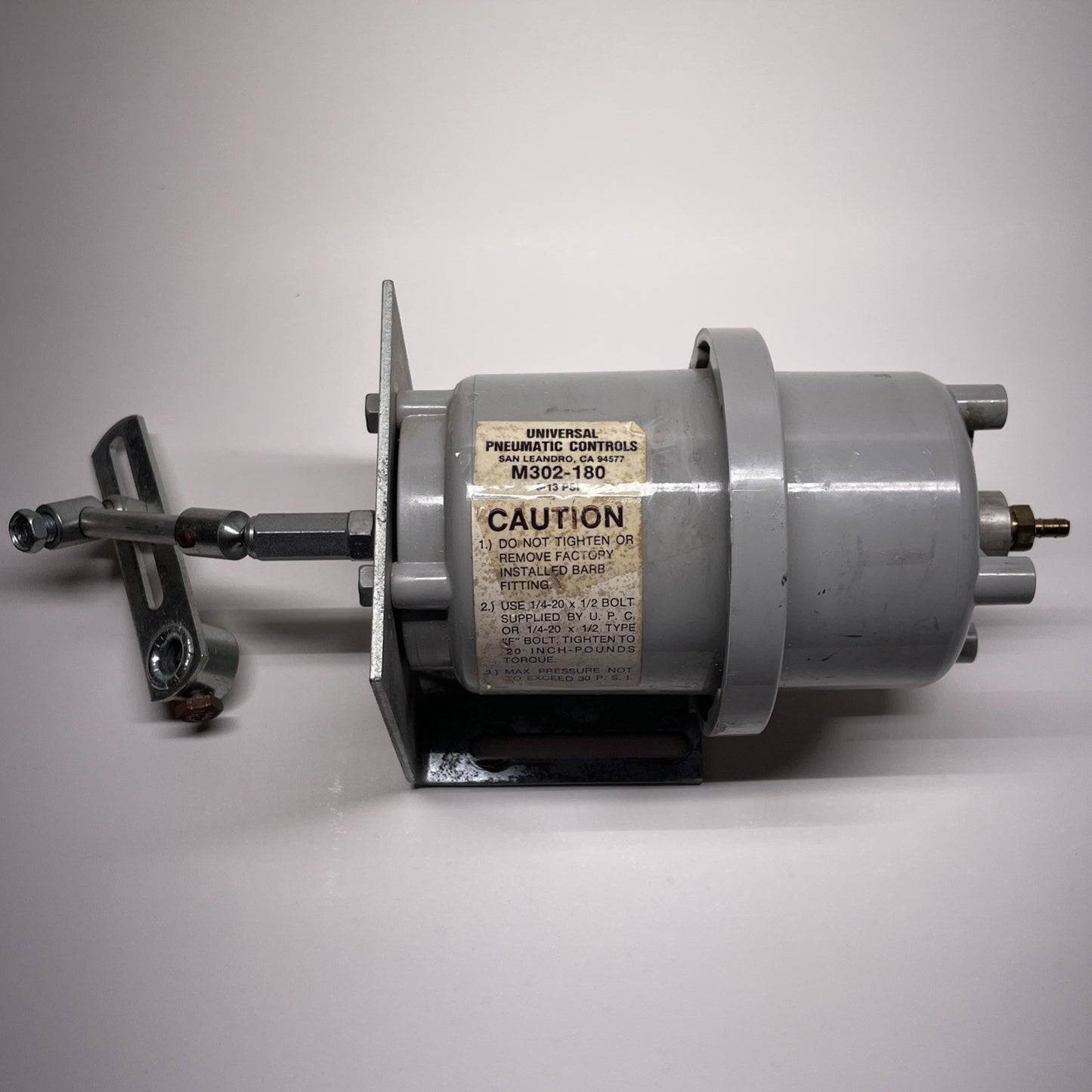 Universal Pneumatic Controls M302-180 Pneumatic Actuator