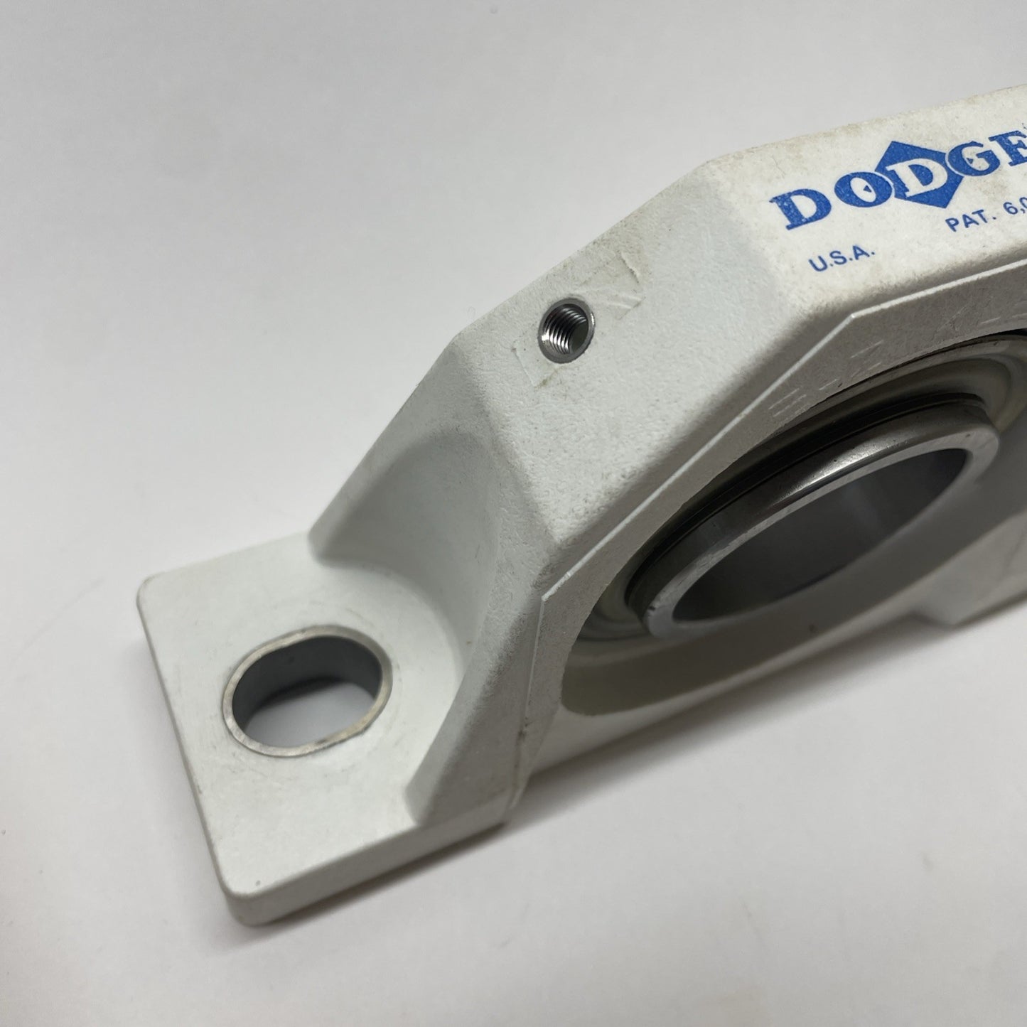 Dodge P2B-SCEZ-200-PSS 2″ Bore E-Z-Kleen Pillow Block Ball Bearing Unit 136986