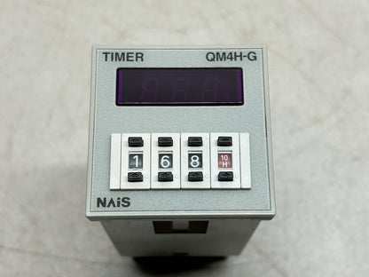 NAIS AQM4325 / QM4HG-U1C-240V DIGITAL TIMER WITH AT78041 SOCKET RELAY / NEW