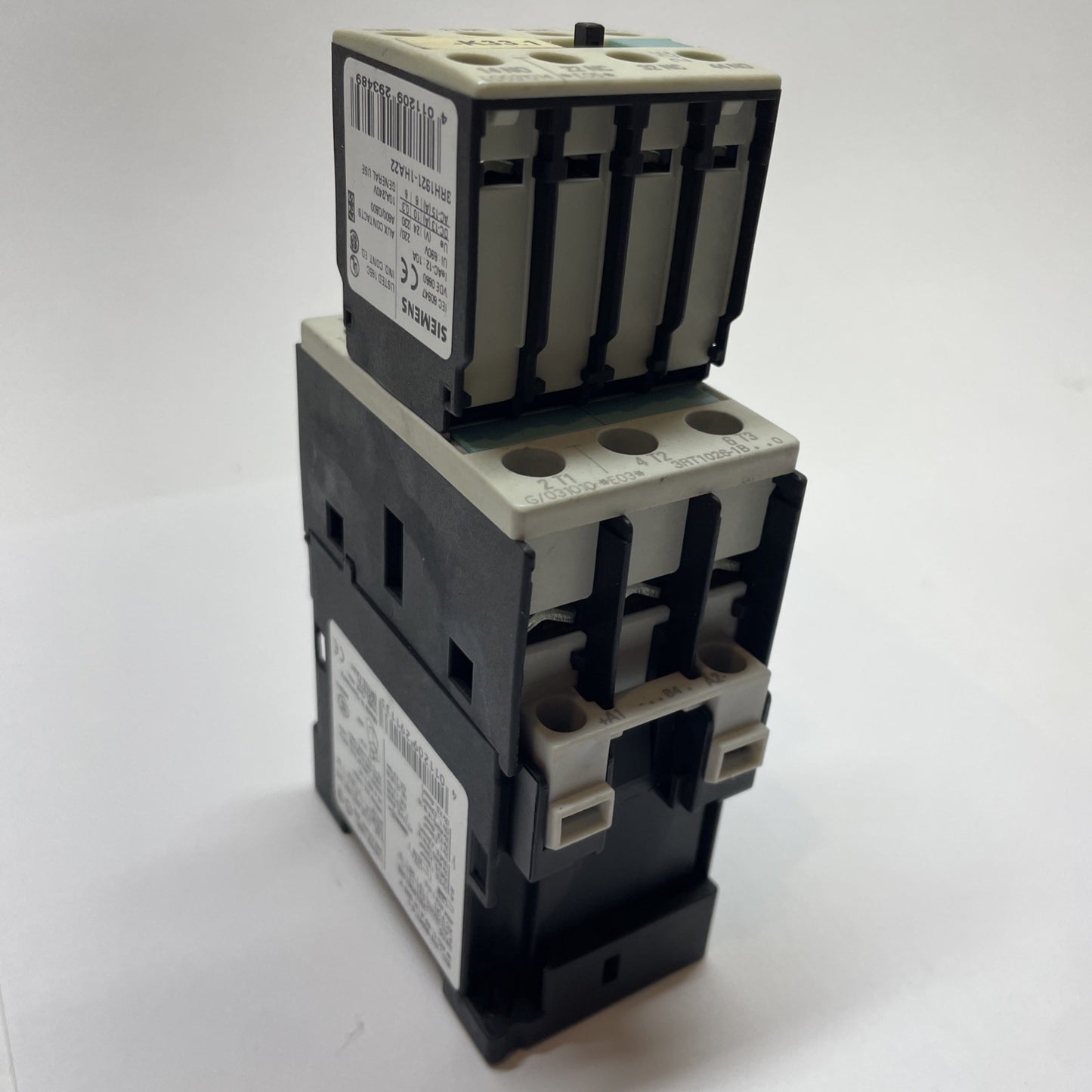 Siemens Contactor, 3RT1026-1B / 3RT1026-1B..0 w/ 3RH1921-1HA22 Contactor