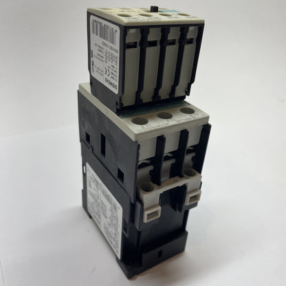 Siemens Contactor, 3RT1026-1B / 3RT1026-1B..0 w/ 3RH1921-1HA22 Contactor