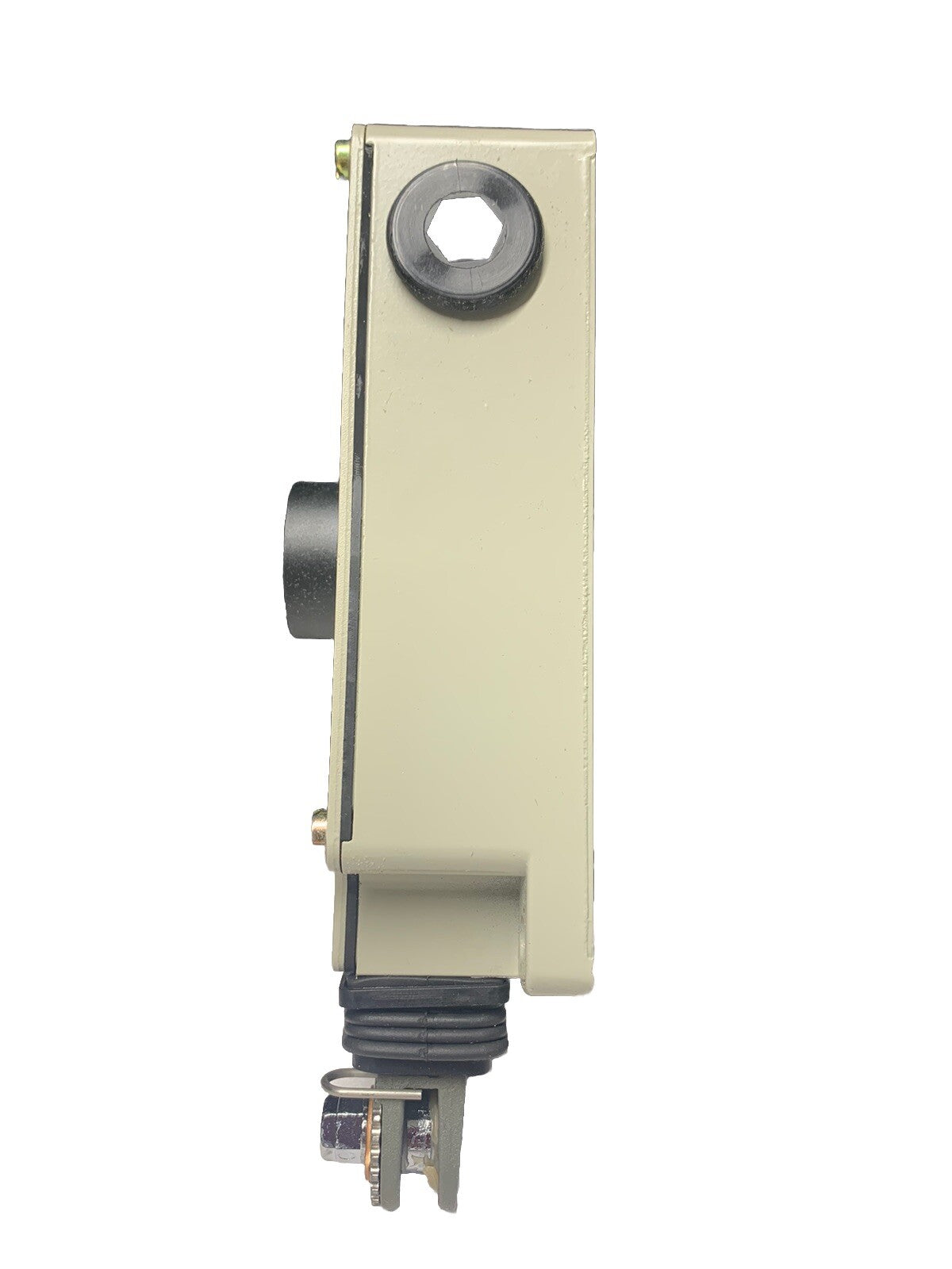 TELEMECANIQUE XY2 CH13150H7  10A 240V Cable Controlled Emergency Stop