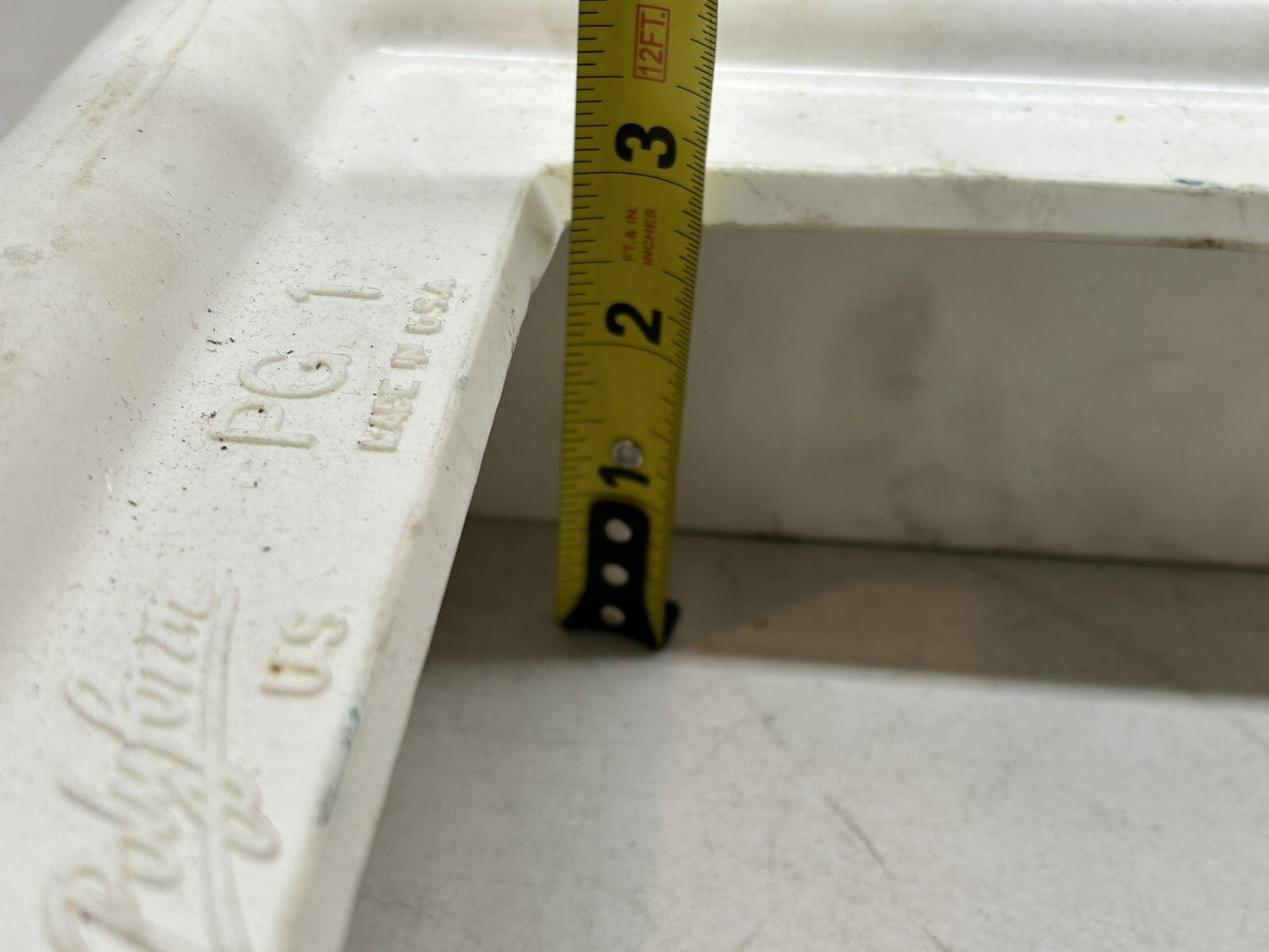 POLYFORM PG-1 POLYGUARD DOCK CORNER / 10" WHITE PVC
