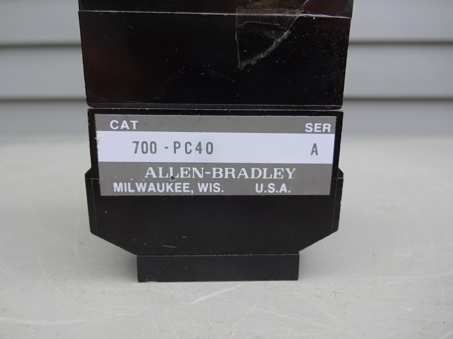ALLEN BRADLEY 700-P800A1 B / 700-PC40 A  / RELAY