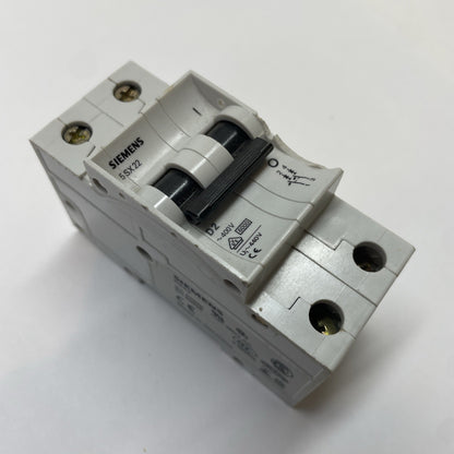 SIEMENS 5SX22-D2 2A D-Curve 2-Pole Circuit Breaker DIN Rail 5SX22D2